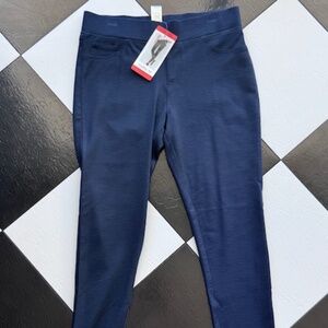 NWT Maddy M Women's Stretchy Work Pant Navy Skinny Leg Size M